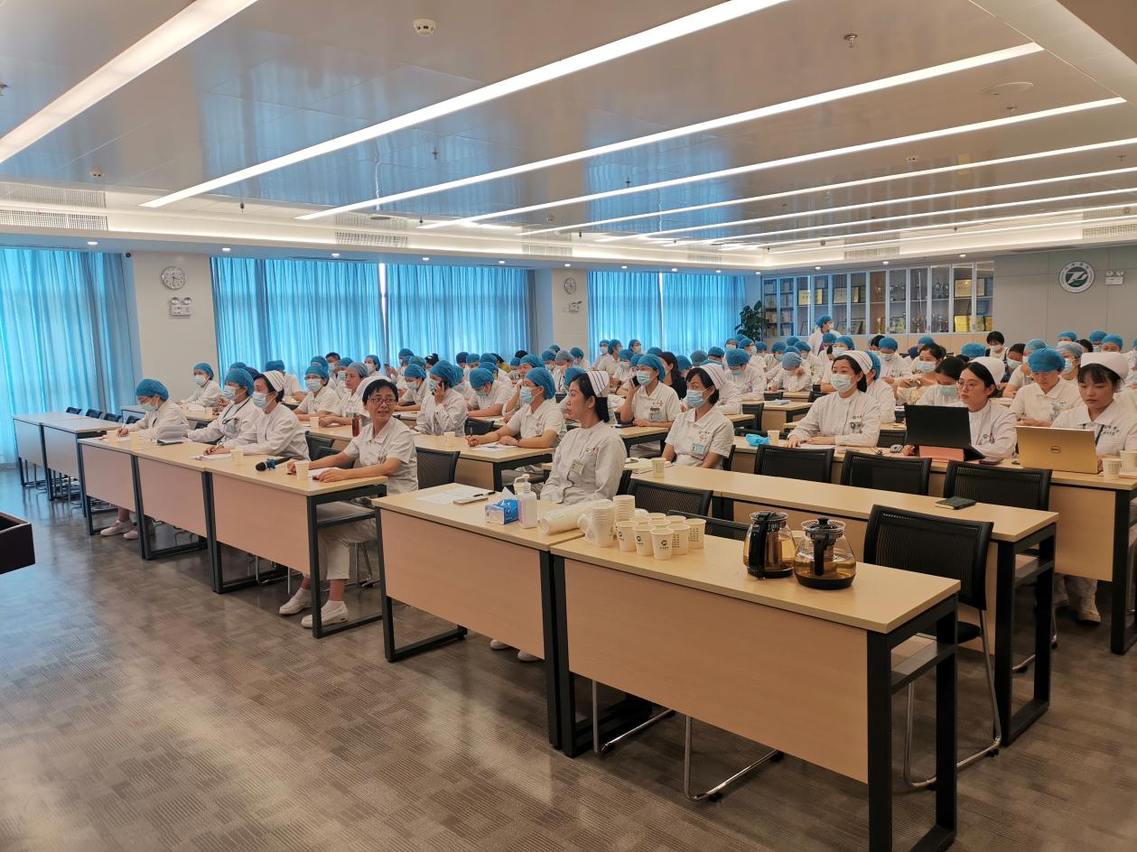 【专业组】同济医院开展《降低肠内营养相关性腹泻发生率》循证实践方案专题培训